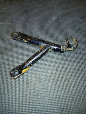 50721-223-000b Honda Cl160 Scrambler Left Side Rear Foot Peg Mount Bracket