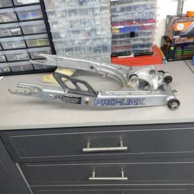 52100-ml6-770 Honda 1987 83-87 Xl600r Xl 600r Oem Swingarm Swing-arm And Linkage Bolt