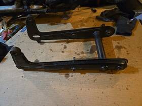 52100203000z Honda 1963-1966 Benly Dream 150 Rear Swingarm Swing Arm Ca95