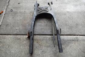 52200-kr3-316 Honda 86-16 2009 Rebel 250 Cmx250 Swingarm Swing Arm Rear Wheel Mount Sub Frame