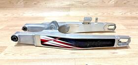 52200-ksr-j00 Honda 2004 Cr125r Swingarm Rear Suspension Back Swing Arm No Chain Rash