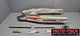 52200-meb-000 Honda 231 03 2003 2002 02 Crf450r Swingarm Pivot Bolt Axle Arm