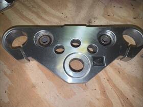 53300-mz8-h00 Honda 1999-2007 Vt600 600 Vlx Shadow Upper Tree Fork Holder Top Bridge Clamp Oem