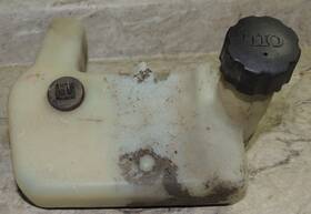 55100gr1000 Honda 1987 1988 1989 Elite Se50 Oil Tank Assy With Level Sensor