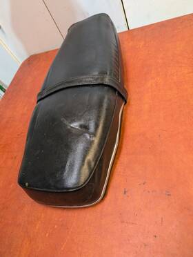 77100-273-010 Honda Vintage Used Oem Cl77 Seat A