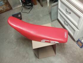77100-kz3-a10 Honda 1996 Cr250 Cr125 Complete Seat With New Cover