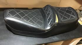 77200-kb4-880 Honda 1982 1983 Cm250c Cm125c Oem Double Seat Assembly