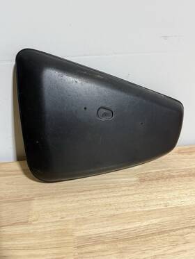 83700-392-000za Honda 1975 - 76 Cb750f Left Battery Cover Side Cb750 F 83700-392-000