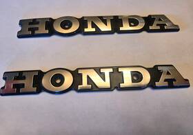 87121-445-000 Honda 87122-445-000/87121-445-000 Genuine Cb750f Supersport Fuel Tank Emblems 87122-445-000 And