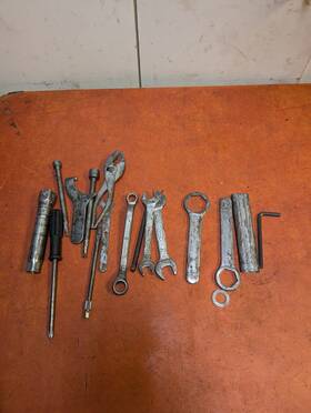 89010-mm8-000 Honda 1987-1996 Shadow Vt1100 C Tool Kit Tools With Pouch Vt1100c Ace Oem Factory