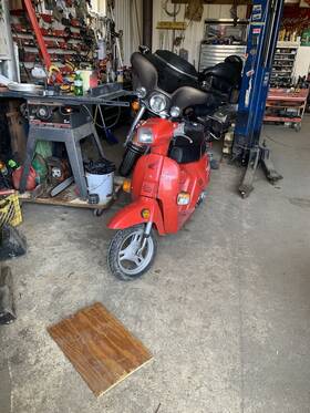 Hongk80050 Honda Hongk80050- Spree Scoter Nice Shape Dose Not Run But Will Start On Starting Fluid