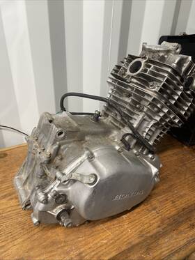 Pd01e-5205389 Honda 1982 Xl500r Engine Motor Complete Good Condition