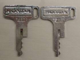 T4879 Honda 2 Vintage Tec Motorcycle Key