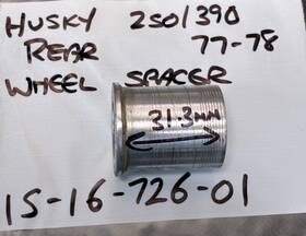 15-16-726-01 Husqvarna 250 390 Rear Wheel Spacer 1977-78 Era Used P/n