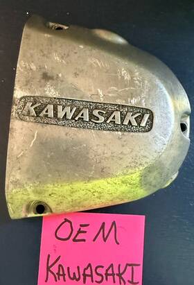 14030-064-80 Kawasaki Kt250 Oil Pump Cover 1975 1976 Oem For Parts Or Repair