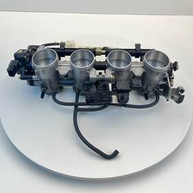 16163-0056 Kawasaki 2005 2006 Ninja Zx6r 636 Zx636 Throttle Bodies Complete With Injectors