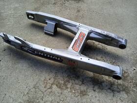 33001-1542-ce Kawasaki Used 03-04 Kx 85 Kx85 Swingarm Swing Rear Suspension Arm