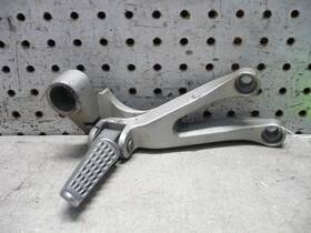 34028-1481 Kawasaki 00-02 2002 Zx6r Zx600 J Right Rear Footpeg Bracket Oem