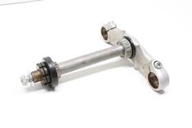 44037-1265 Kawasaki 44037-126 1995 Vulcan 500 Oem Front Forks Clamp Lower Triple Tree Stem