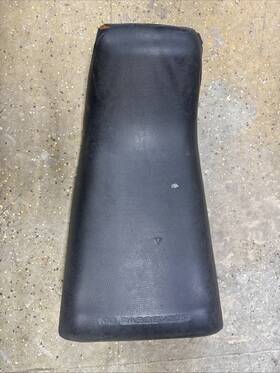 53007-1069 Kawasaki 88-04 Bayou 4x4 Klf 300 Seat Oem