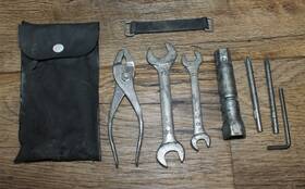 56007-1455 Kawasaki Good Used Oem Tool Kit For Vulcan Vn 750 2004 Genuine Wrench Bag Pouch