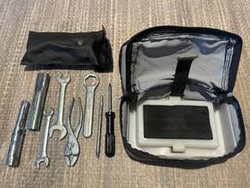 56008-s003 Kawasaki 56007-s006 Klx400 Oem Tail Bag Tool Kit - Also Fits Drz400