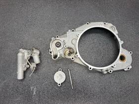 E6099 Kawasaki 2017 Kx450f Kx 450f Inner Clutch Cover Oem Good Used