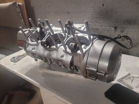 H2e12852 Kawasaki 1974 H2 750 Triple Complete Bottom End