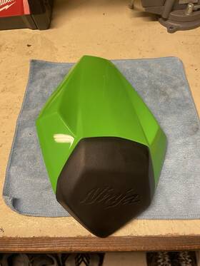 Kawasaki Original Oe 999941116777 Ninja Zx-6r 2024 - Pillion Seat Cover Lime Green
