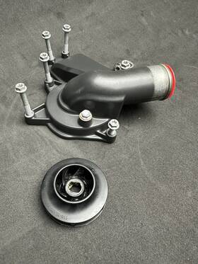 Ktm 6173505201041 1290 Superduke Adventure R Gt Lc8 Water Pump Cover / Impeller