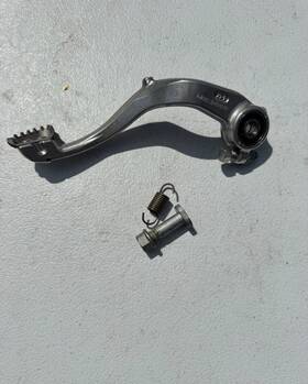 A40013050044 Ktm 2024 50sx Oem Rear Brake Lever Pedal 24-25 Fe Tc 50 Mc Sx