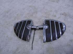 4450 Kuryakyn Iso Wing Mini Boards Male Mount Adapters Pair Chrome P/n