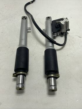 F103kfa6-m10 Kymco 2005 People Front Shocks Oem Used Part