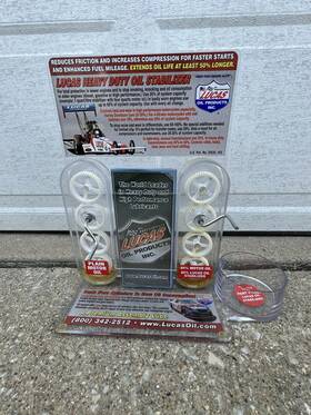 10500 Lucas Oil Heavy Duty Stabilizer Demonstrator Display Advertising Product Catalog
