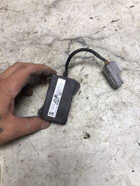 2d000533 Moto Guzzi 23 V100 Mandello S 1000 Central Multimedia Platform Module Box