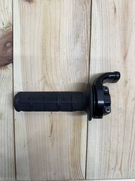 1p6-f470f-00-00 Oem 2023 Ttr110 Throttle Tube Assembly