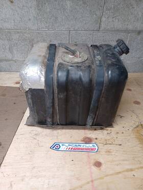 1240213 Polaris 2005 Ranger Xp 700 Oem Fuel Tank Assy Pump And Straps Used