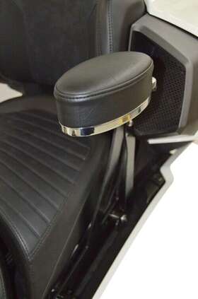 0822-0366 Rivco Products F3094 Passenger Armrests Chrome Black Pair