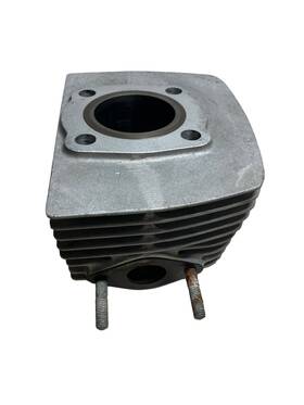 11210-184011 Suzuki Cylinder Right Hand Oem 1974 Gt250 Motorcycle
