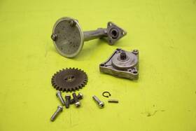 1640045010 Suzuki 1632144000 1977 Gs400 Oil Pump Sprocket Gear Pick Up Strainer