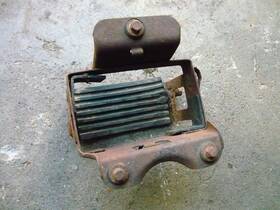 41540-33000 Suzuki 1974 Gt380 Sebring Oem Battery Box Tray Hardware Rare