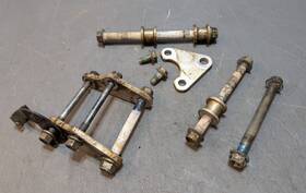 41911-14d01 Suzuki Dr250 Dr350 Engine Mount Hanger Bolt Plate Stay Bracket Complete Set