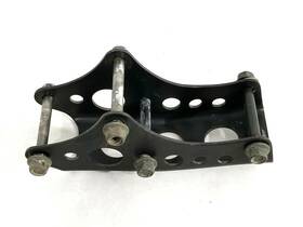 41992-38200 Suzuki Sp250 Motor Mount Frame Plate 82 83 85