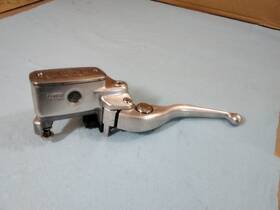 59800-10f20 Suzuki 2005-2009 C90 Boulevard Clutch Master Cylinder Reservoir C90t C 90 T