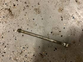 61211-03401 Suzuki Ds80 Jr80 Swingarm Bolt Axle Pivot Shaft