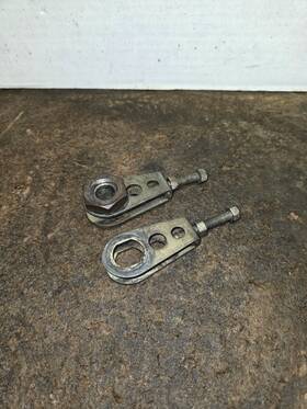 61410-40200 Suzuki 1980 80 Pe175 Swingarm Chain Adjuster Puller Set Of 2