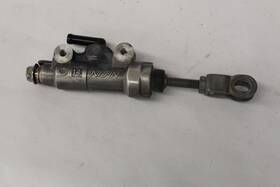 69600-00b23 Suzuki 1986-1988 Rm250 Rm 250 Rear Brake Master Cylinder
