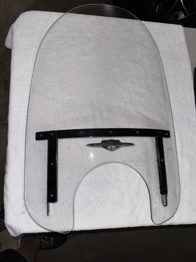 990a0-70022 Suzuki Classic Windshield Boulevard C50 2005-16
