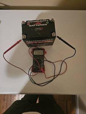 Atx-12-hd Suzuki Hayabusa Motorcycle Battery. Came From A 2nd Gen