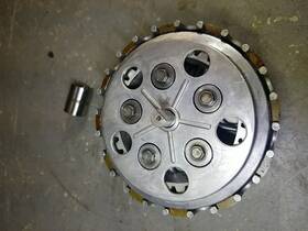 21200-20401 Suzuki Oem. 1983-1985 Rm80 Clutch Basket Nut Rm 80 Spacer Plate Good